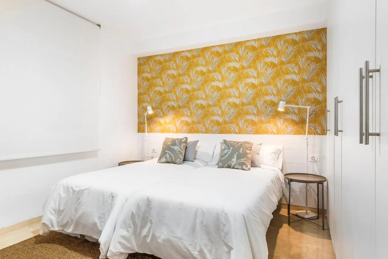 Beach Apartment With Terrace And Private Parking Radazul